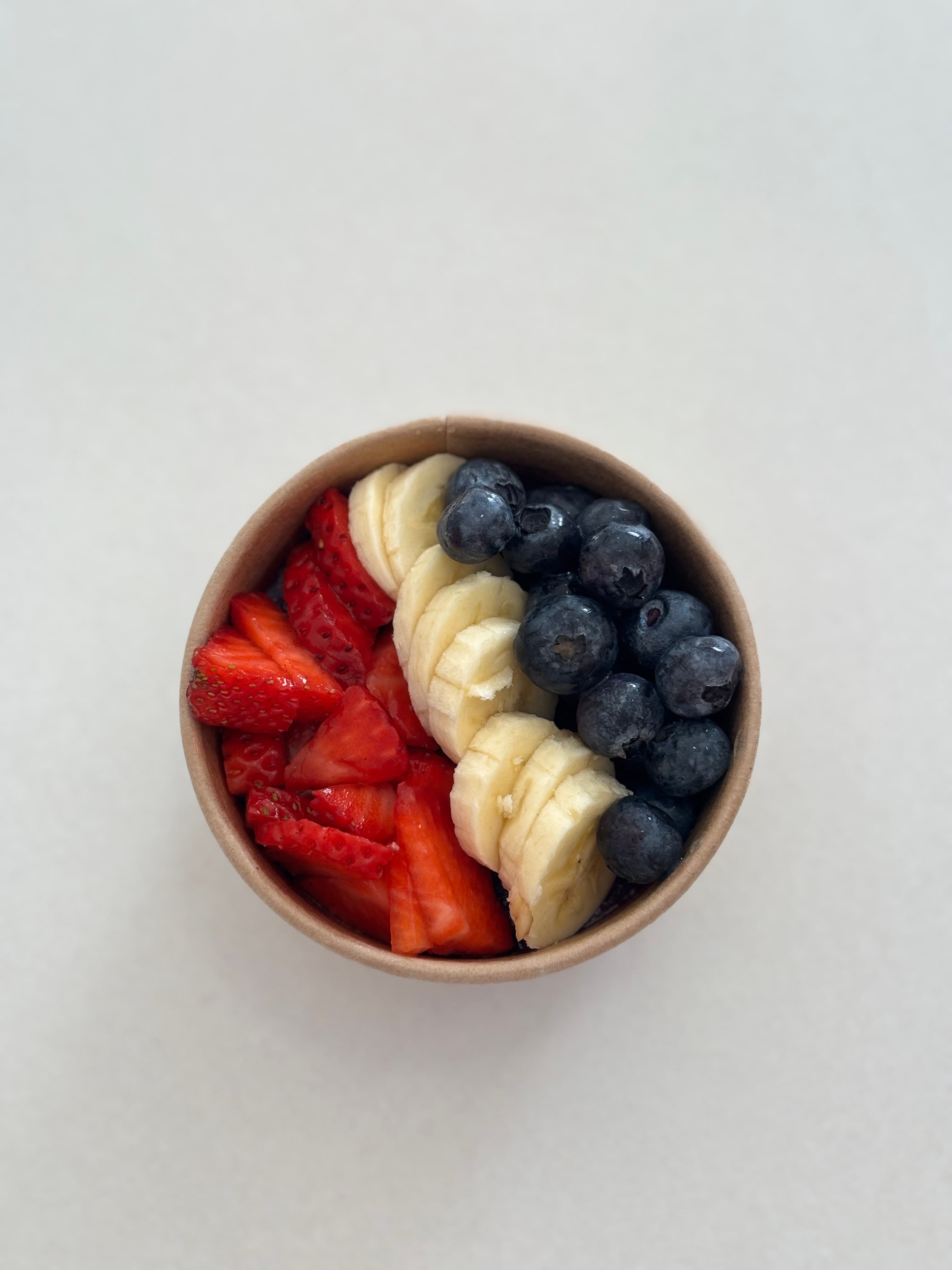 Bowl con frutos rojos